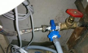 Подключение стиральной машины через тройник.