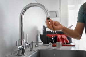 Смеситель для кухни на две воды